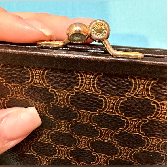 Vintage Celine Macadam Coated Canvas and Leather Triomphe Kisslock Wallet - Picture 2 of 16